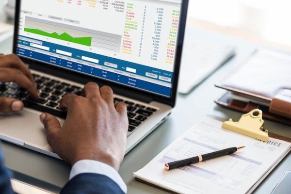 finance-and-accounting-careers-2-1
